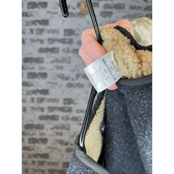 Woolrich | mens wool reversible Sherpa lined vest - Picture 3 of 10